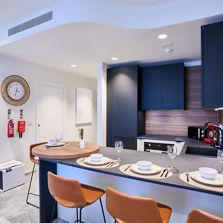 Sleek One-bedroom With A Panoramic View