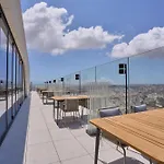 Daire Sleek One-bedroom With A Panoramic View Saint Julian's