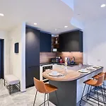Sleek One-bedroom With A Panoramic View Daire Saint Julian's