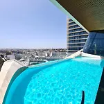 Sleek One-bedroom With A Panoramic View Apartment Saint Julian's