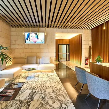 아파트 Sleek One-bedroom With A Panoramic View Saint Julian's