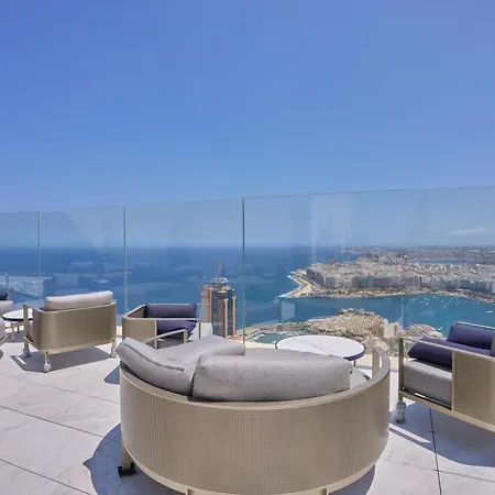 Sleek One-bedroom With A Panoramic View * Saint Julian's