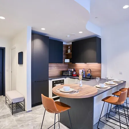 Sleek One-bedroom With A Panoramic View Apartman San Ġiljan