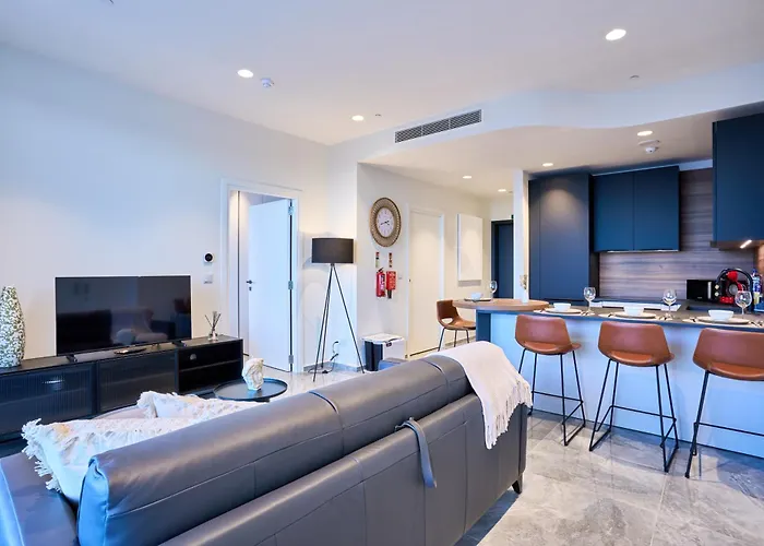 Sleek One-bedroom With A Panoramic View Appartement *