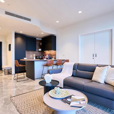 Sleek One-bedroom With A Panoramic View Saint Julian's